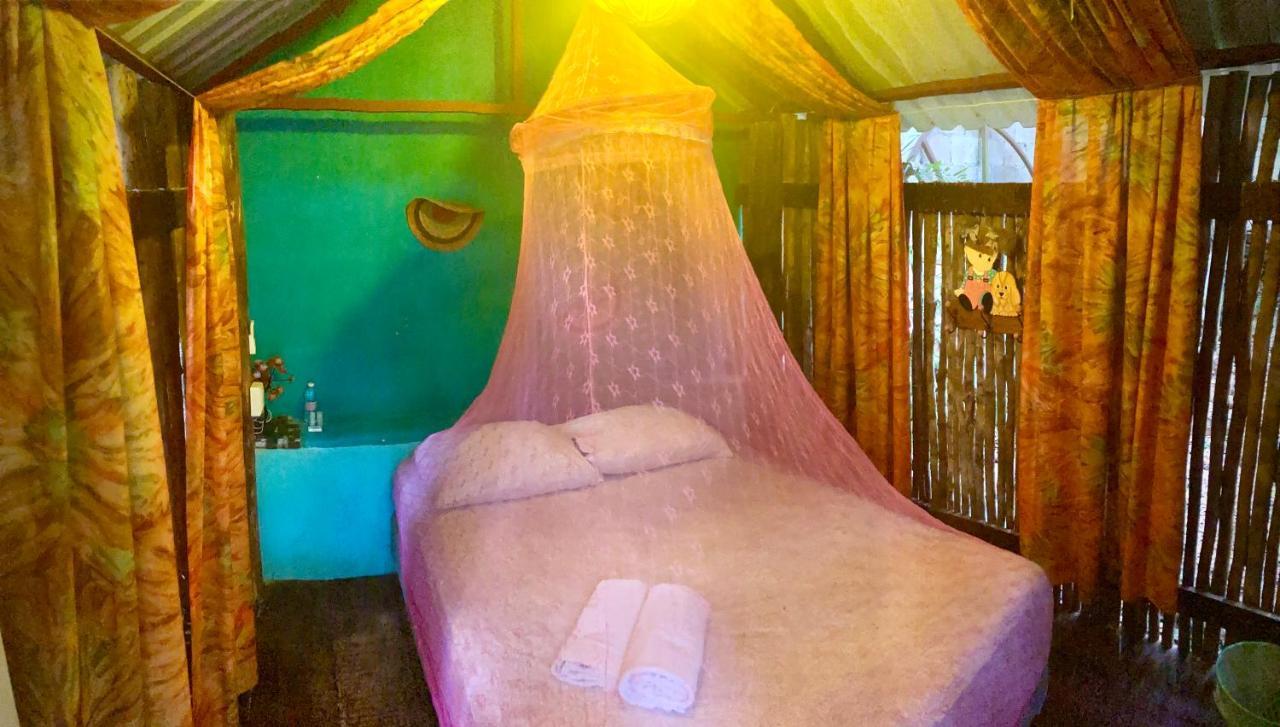 Yaxche Centro Hostal Y Camping Бакалар Экстерьер фото