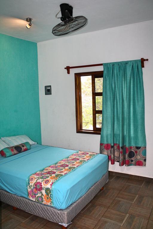 Yaxche Centro Hostal Y Camping Бакалар Экстерьер фото