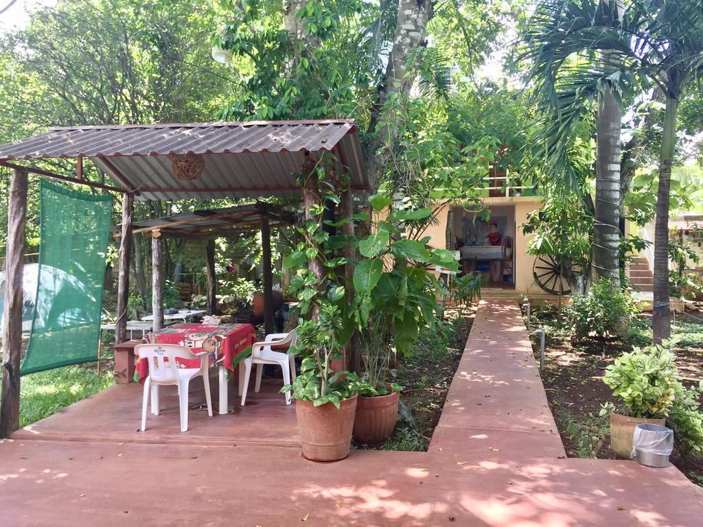 Yaxche Centro Hostal Y Camping Бакалар Экстерьер фото