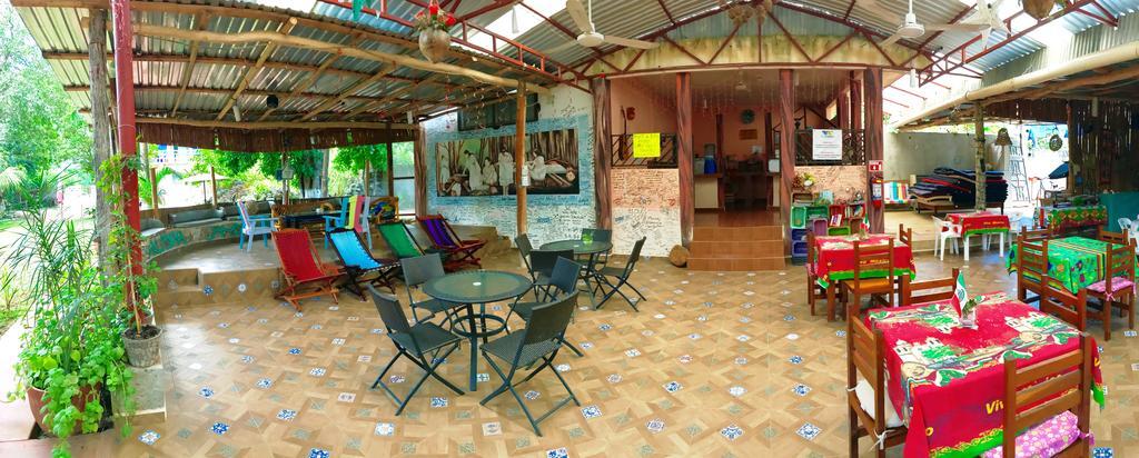Yaxche Centro Hostal Y Camping Бакалар Экстерьер фото